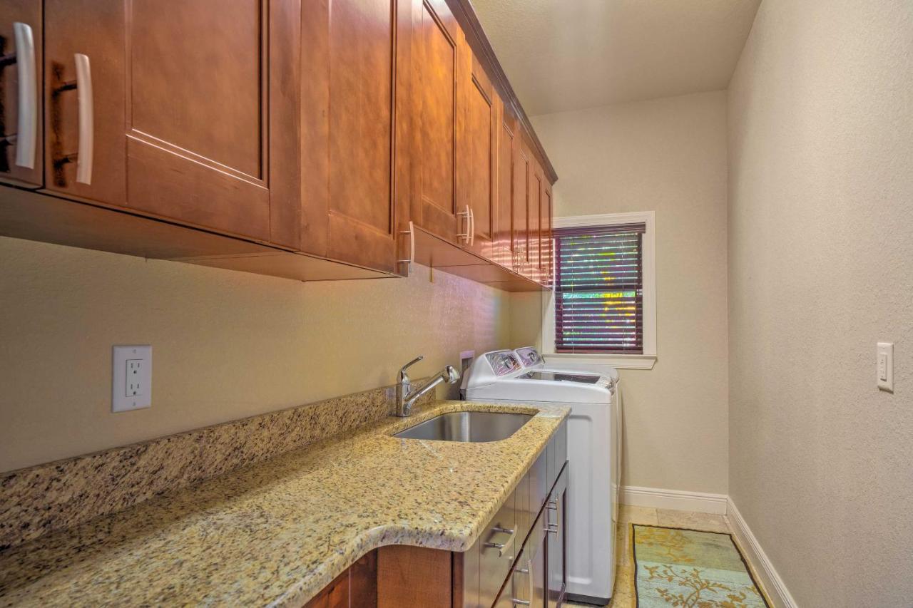 Canalfront Cape Coral Home With Patio And Grill! Exterior foto